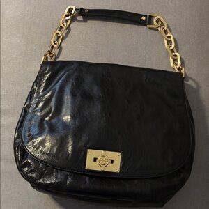 Tory Burch Black Leather Shoulder Bag with Gold Chain Detail